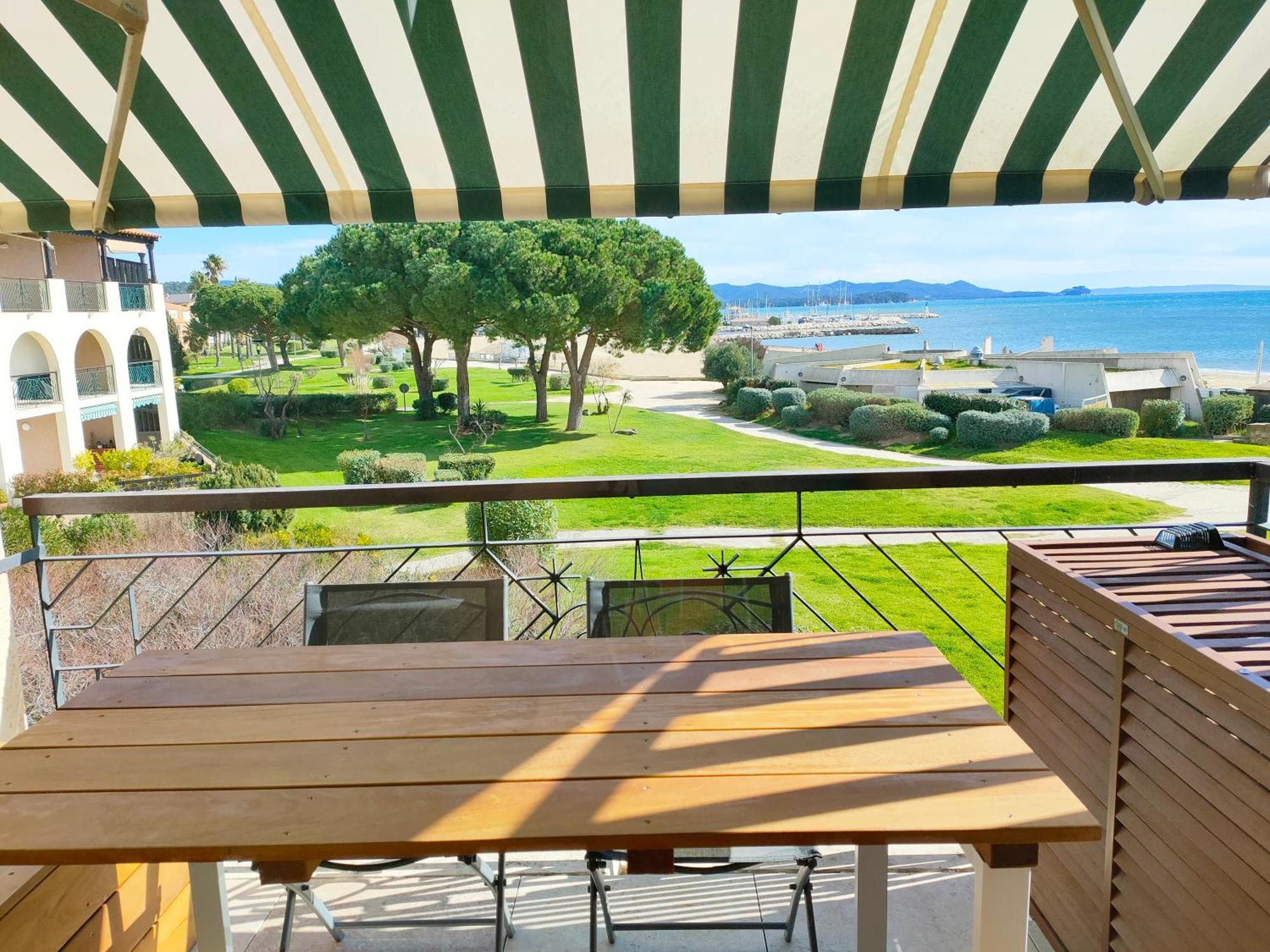 Appartement Vue D'Or Les Pieds Dans L'Eau La Londe-les-Maures Esterno foto